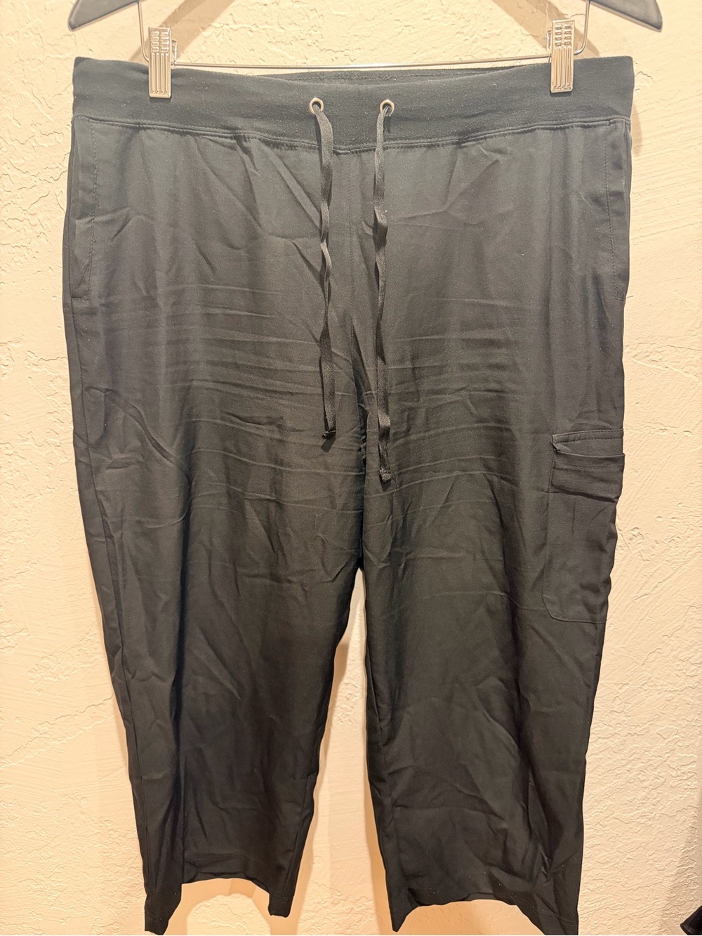 New York & Co. Black Women’s Drawstring Cargo Jogger Pants